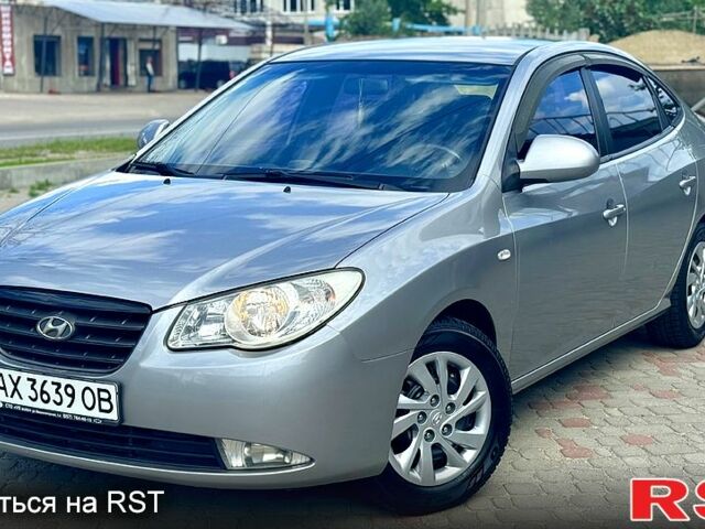 Сірий Хендай Елантра, об'ємом двигуна 1.6 л та пробігом 143 тис. км за 4950 $, фото 1 на Automoto.ua