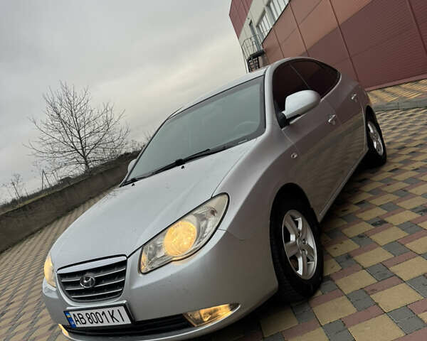 Серый Хендай Элантра, объемом двигателя 1.6 л и пробегом 275 тыс. км за 4699 $, фото 1 на Automoto.ua