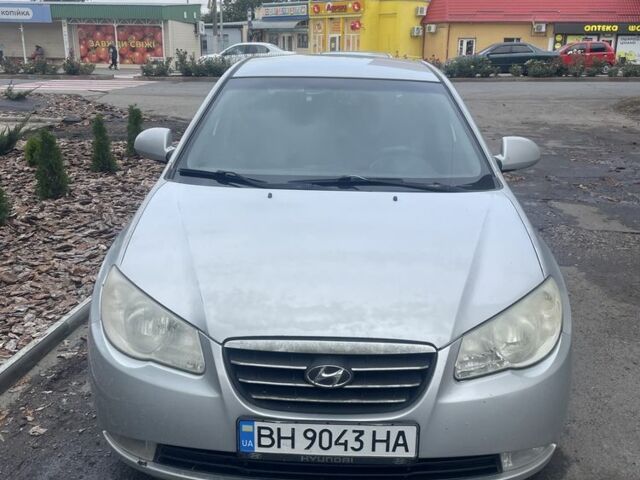 Серый Хендай Элантра, объемом двигателя 1.6 л и пробегом 237 тыс. км за 4500 $, фото 1 на Automoto.ua