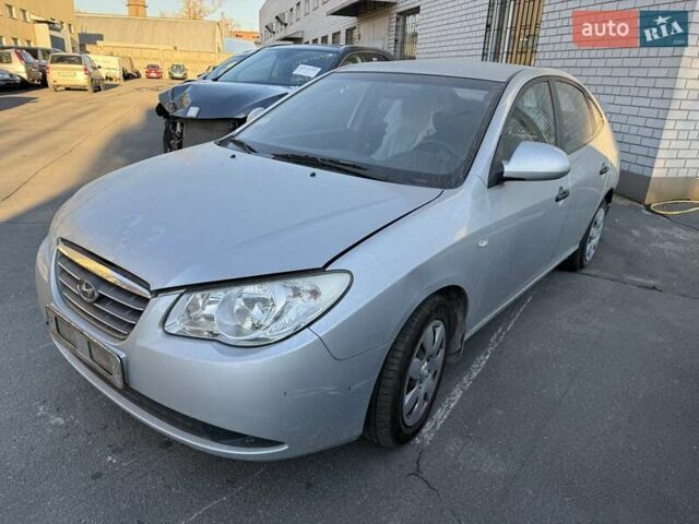 Хендай Элантра 2008 в Днепре (Днепропетровске) на Automoto.ua Серый Хендай Элантра, объемом двигателя 1.59 л и пробегом 116 тыс. км за 2600 $, фото 1 на Automoto.ua