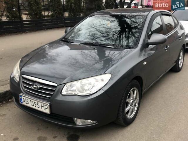 Серый Хендай Элантра, объемом двигателя 1.59 л и пробегом 260 тыс. км за 5999 $, фото 1 на Automoto.ua