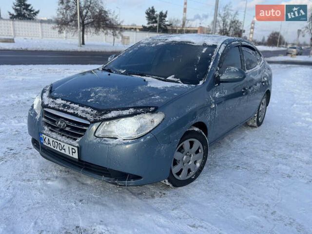 Серый Хендай Элантра, объемом двигателя 1.59 л и пробегом 290 тыс. км за 4300 $, фото 1 на Automoto.ua