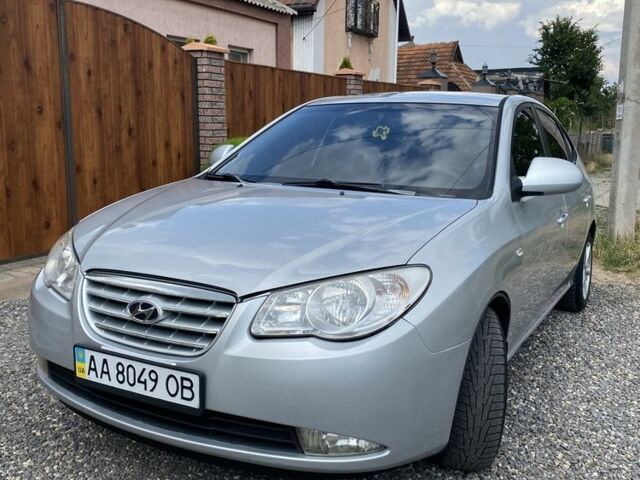 Сірий Хендай Елантра, об'ємом двигуна 1.6 л та пробігом 227 тис. км за 5690 $, фото 1 на Automoto.ua