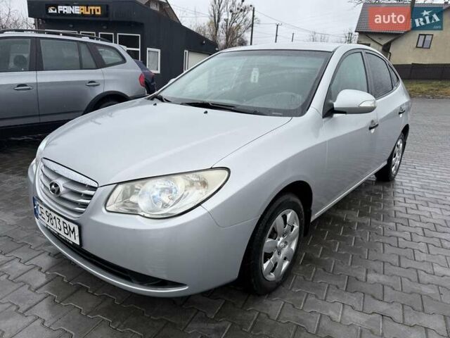 Серый Хендай Элантра, объемом двигателя 1.59 л и пробегом 220 тыс. км за 5400 $, фото 1 на Automoto.ua