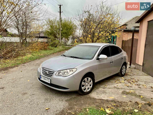 Сірий Хендай Елантра, об'ємом двигуна 1.59 л та пробігом 240 тис. км за 6350 $, фото 1 на Automoto.ua