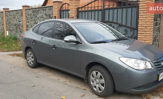 Серый Хендай Элантра, объемом двигателя 0 л и пробегом 159 тыс. км за 6500 $, фото 1 на Automoto.ua