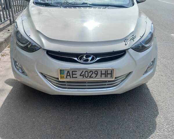 Серый Хендай Элантра, объемом двигателя 1.6 л и пробегом 135 тыс. км за 7800 $, фото 1 на Automoto.ua