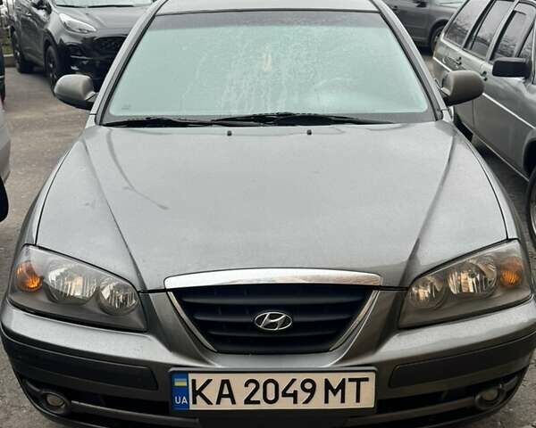 Серый Хендай Элантра, объемом двигателя 1.6 л и пробегом 243 тыс. км за 4500 $, фото 1 на Automoto.ua