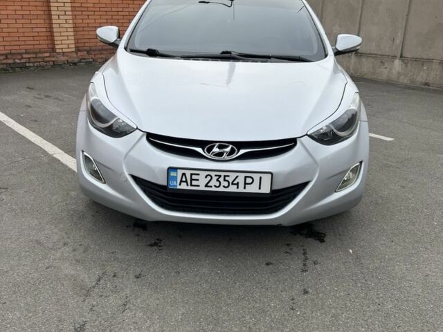 Сірий Хендай Елантра, об'ємом двигуна 1.6 л та пробігом 210 тис. км за 7300 $, фото 1 на Automoto.ua