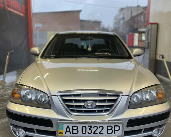 Сірий Хендай Елантра, об'ємом двигуна 1.6 л та пробігом 220 тис. км за 4550 $, фото 1 на Automoto.ua