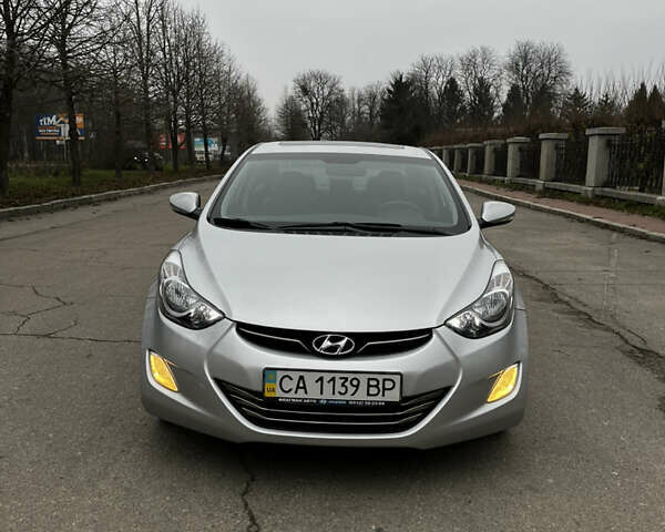 Серый Хендай Элантра, объемом двигателя 1.8 л и пробегом 95 тыс. км за 10000 $, фото 1 на Automoto.ua