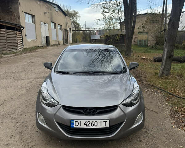 Хендай Элантра 2011 в Болехове на Automoto.ua Серый Хендай Элантра, объемом двигателя 1.59 л и пробегом 237 тыс. км за 8300 $, фото 1 на Automoto.ua