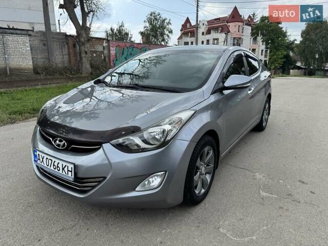 Сірий Хендай Елантра, об'ємом двигуна 1.8 л та пробігом 175 тис. км за 7950 $, фото 1 на Automoto.ua