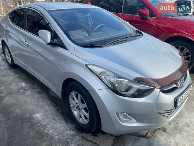 Сірий Хендай Елантра, об'ємом двигуна 1.59 л та пробігом 176 тис. км за 8250 $, фото 1 на Automoto.ua
