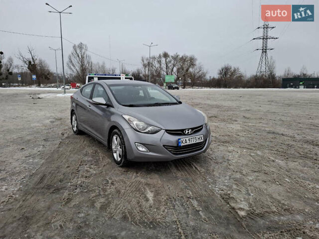 Серый Хендай Элантра, объемом двигателя 1.8 л и пробегом 115 тыс. км за 8400 $, фото 1 на Automoto.ua