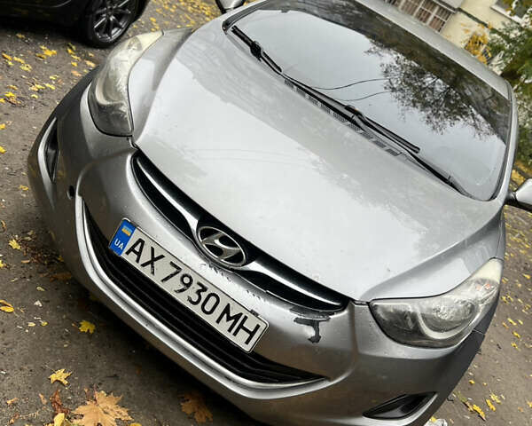 Сірий Хендай Елантра, об'ємом двигуна 1.59 л та пробігом 298 тис. км за 6500 $, фото 1 на Automoto.ua