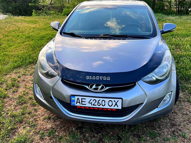 Сірий Хендай Елантра, об'ємом двигуна 1.6 л та пробігом 167 тис. км за 9200 $, фото 1 на Automoto.ua