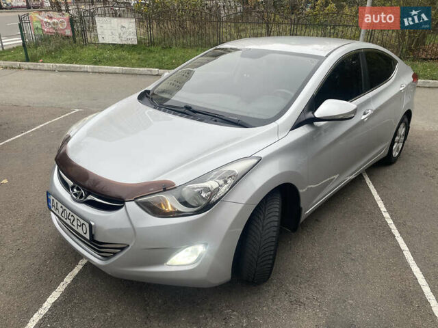 Хендай Элантра 2012 в Киеве на Automoto.ua Серый Хендай Элантра, объемом двигателя 1.6 л и пробегом 175 тыс. км за 9400 $, фото 1 на Automoto.ua