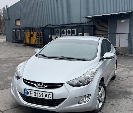 Серый Хендай Элантра, объемом двигателя 1.6 л и пробегом 200 тыс. км за 9000 $, фото 1 на Automoto.ua