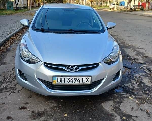 Серый Хендай Элантра, объемом двигателя 1.59 л и пробегом 132 тыс. км за 9300 $, фото 1 на Automoto.ua