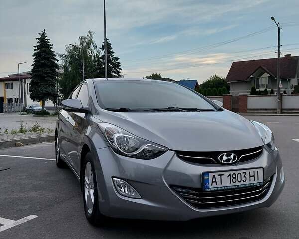 Серый Хендай Элантра, объемом двигателя 1.8 л и пробегом 120 тыс. км за 8500 $, фото 1 на Automoto.ua