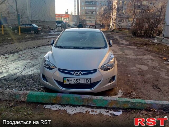 Серый Хендай Элантра, объемом двигателя 1.6 л и пробегом 13800 тыс. км за 11000 $, фото 1 на Automoto.ua