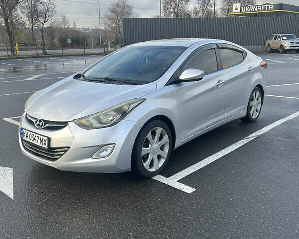 Серый Хендай Элантра, объемом двигателя 1.8 л и пробегом 214 тыс. км за 9100 $, фото 1 на Automoto.ua