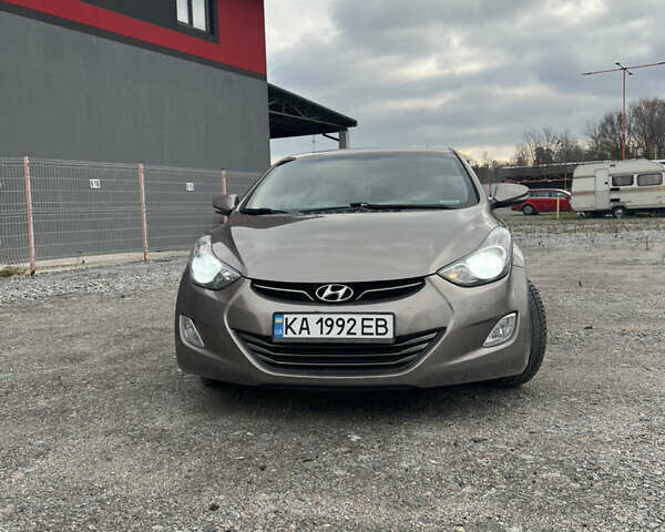 Серый Хендай Элантра, объемом двигателя 1.8 л и пробегом 150 тыс. км за 9800 $, фото 1 на Automoto.ua
