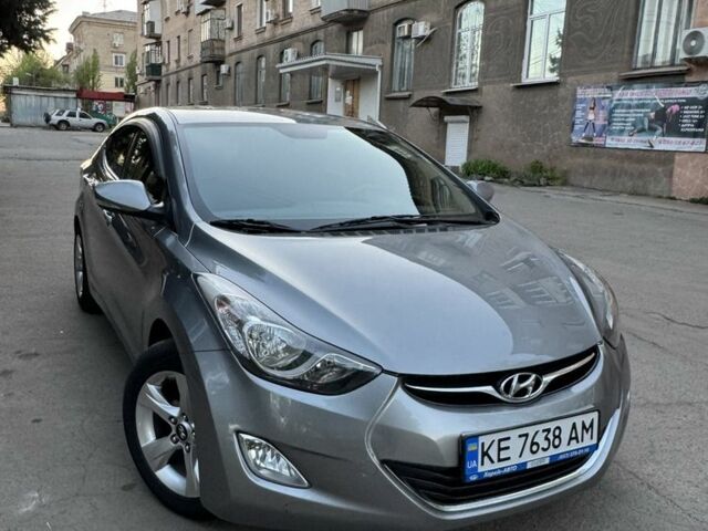 Серый Хендай Элантра, объемом двигателя 1.6 л и пробегом 118 тыс. км за 9700 $, фото 1 на Automoto.ua