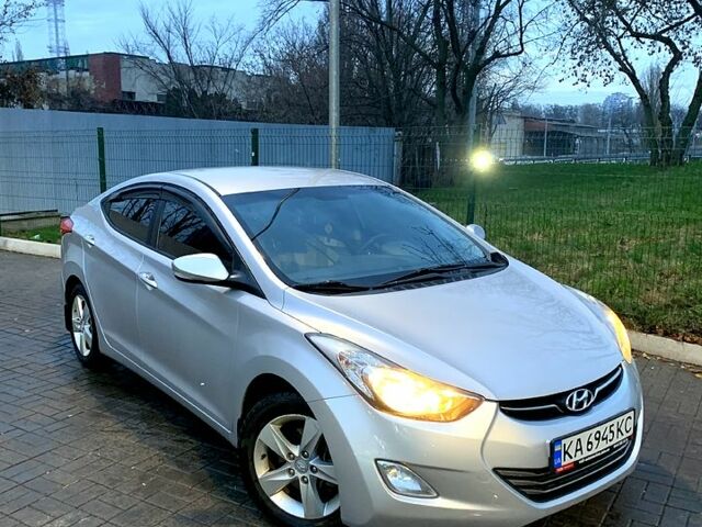 Серый Хендай Элантра, объемом двигателя 1.8 л и пробегом 133 тыс. км за 9700 $, фото 1 на Automoto.ua