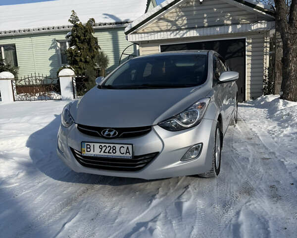 Серый Хендай Элантра, объемом двигателя 1.8 л и пробегом 108 тыс. км за 9800 $, фото 1 на Automoto.ua