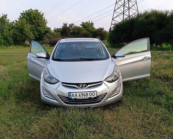 Сірий Хендай Елантра, об'ємом двигуна 1.8 л та пробігом 205 тис. км за 7800 $, фото 1 на Automoto.ua