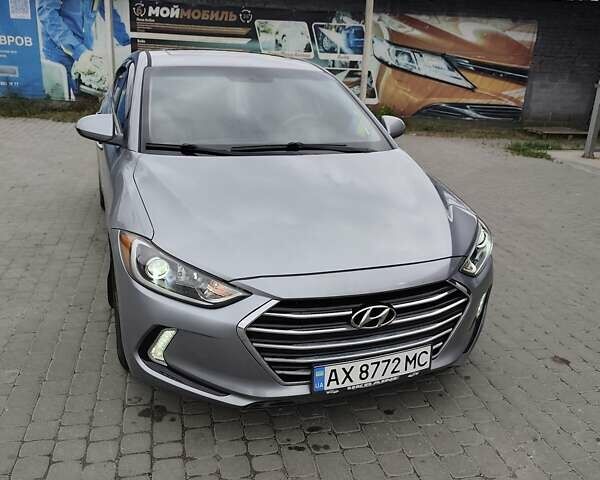 Серый Хендай Элантра, объемом двигателя 2 л и пробегом 179 тыс. км за 13800 $, фото 1 на Automoto.ua