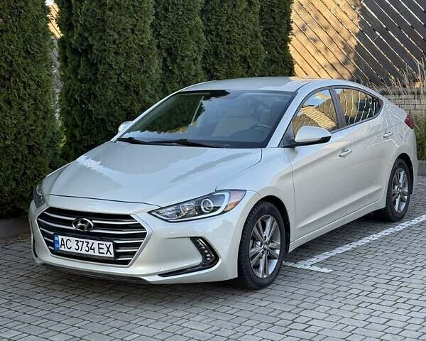 Серый Хендай Элантра, объемом двигателя 2 л и пробегом 115 тыс. км за 11150 $, фото 1 на Automoto.ua