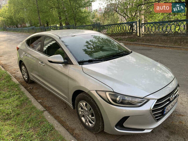 Серый Хендай Элантра, объемом двигателя 2 л и пробегом 110 тыс. км за 11500 $, фото 1 на Automoto.ua
