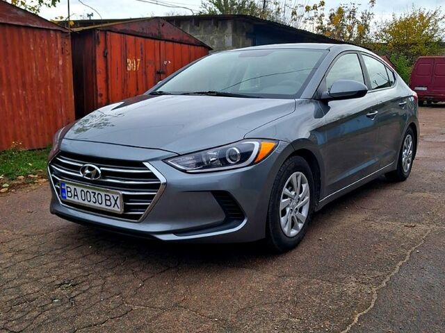 Хендай Элантра 2017 в Кропивницком (Кировограде) на Automoto.ua Серый Хендай Элантра, объемом двигателя 2 л и пробегом 177 тыс. км за 10900 $, фото 1 на Automoto.ua