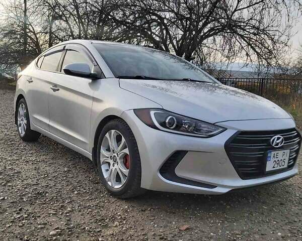 Серый Хендай Элантра, объемом двигателя 2 л и пробегом 93 тыс. км за 10800 $, фото 1 на Automoto.ua