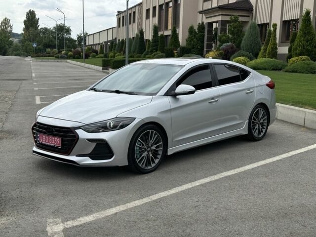Сірий Хендай Елантра, об'ємом двигуна 1.6 л та пробігом 140 тис. км за 12200 $, фото 1 на Automoto.ua