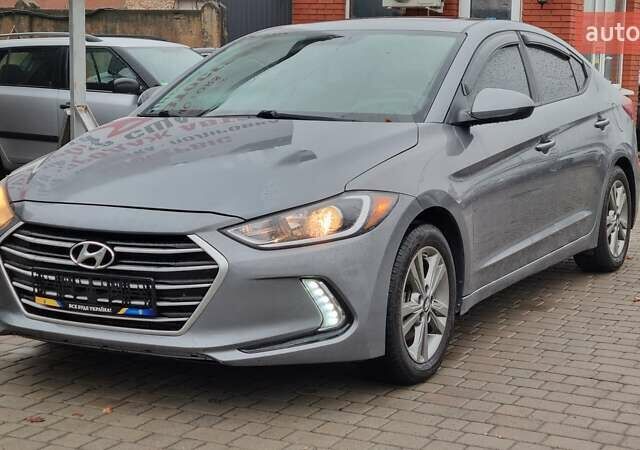 Серый Хендай Элантра, объемом двигателя 2 л и пробегом 89 тыс. км за 11100 $, фото 1 на Automoto.ua