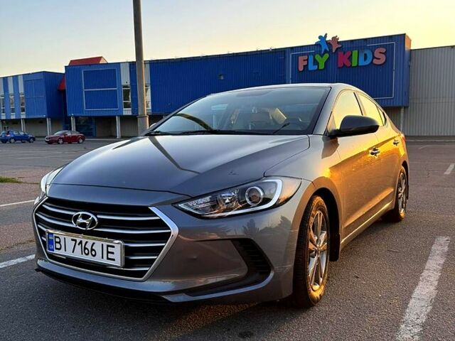Серый Хендай Элантра, объемом двигателя 2 л и пробегом 46 тыс. км за 12700 $, фото 1 на Automoto.ua