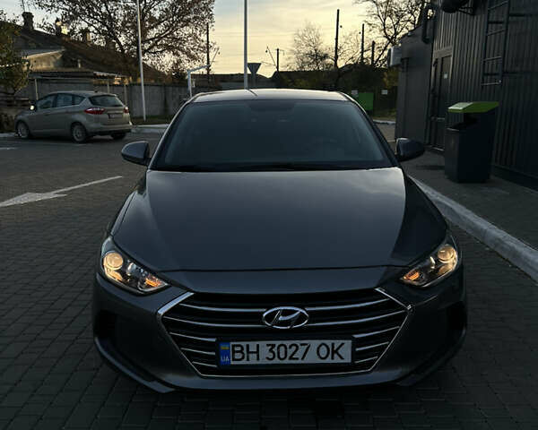 Сірий Хендай Елантра, об'ємом двигуна 2 л та пробігом 160 тис. км за 12800 $, фото 1 на Automoto.ua