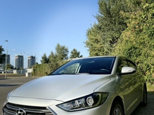 Серый Хендай Элантра, объемом двигателя 0 л и пробегом 64 тыс. км за 13500 $, фото 1 на Automoto.ua
