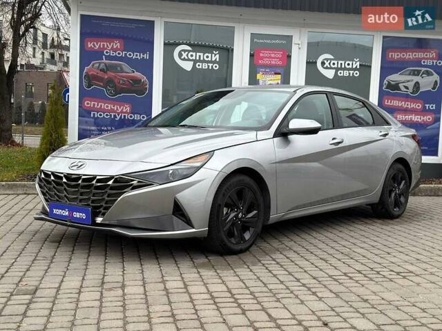 Серый Хендай Элантра, объемом двигателя 2 л и пробегом 44 тыс. км за 16500 $, фото 1 на Automoto.ua