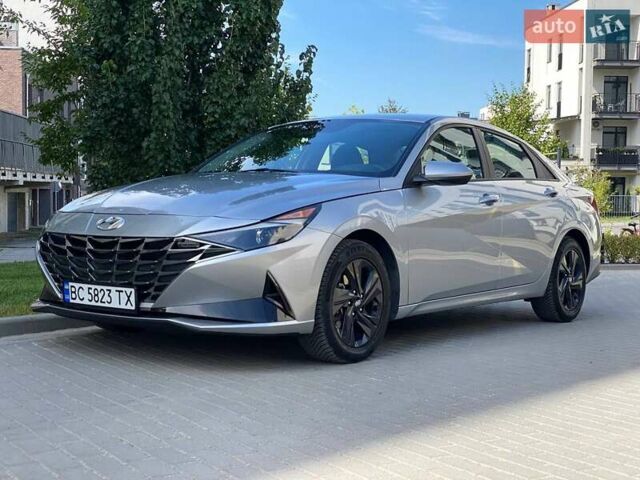 Серый Хендай Элантра, объемом двигателя 2 л и пробегом 44 тыс. км за 17900 $, фото 1 на Automoto.ua