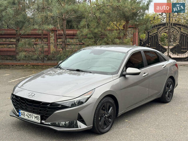 Сірий Хендай Елантра, об'ємом двигуна 2 л та пробігом 135 тис. км за 16700 $, фото 1 на Automoto.ua