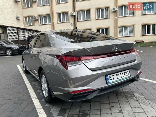 Серый Хендай Элантра, объемом двигателя 1.59 л и пробегом 45 тыс. км за 17800 $, фото 1 на Automoto.ua