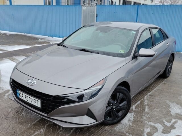 Серый Хендай Элантра, объемом двигателя 1 л и пробегом 25 тыс. км за 21900 $, фото 1 на Automoto.ua