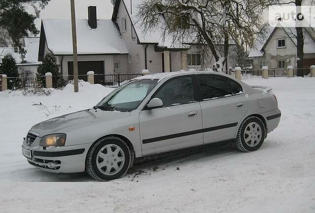 Сірий Хендай Елантра, об'ємом двигуна 2 л та пробігом 192 тис. км за 5900 $, фото 1 на Automoto.ua