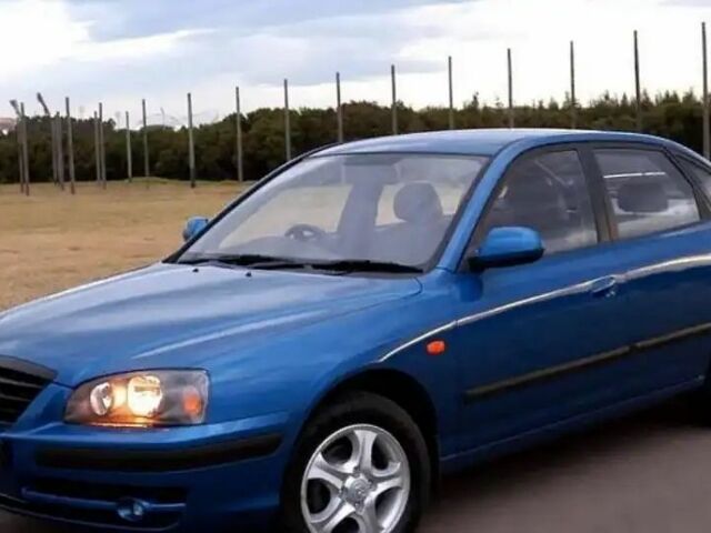Синий Хендай Элантра, объемом двигателя 2 л и пробегом 250 тыс. км за 2000 $, фото 1 на Automoto.ua