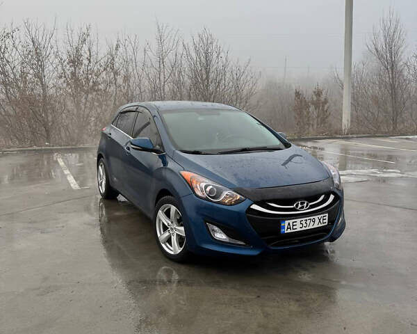 Синий Хендай Элантра, объемом двигателя 2 л и пробегом 66 тыс. км за 12300 $, фото 1 на Automoto.ua